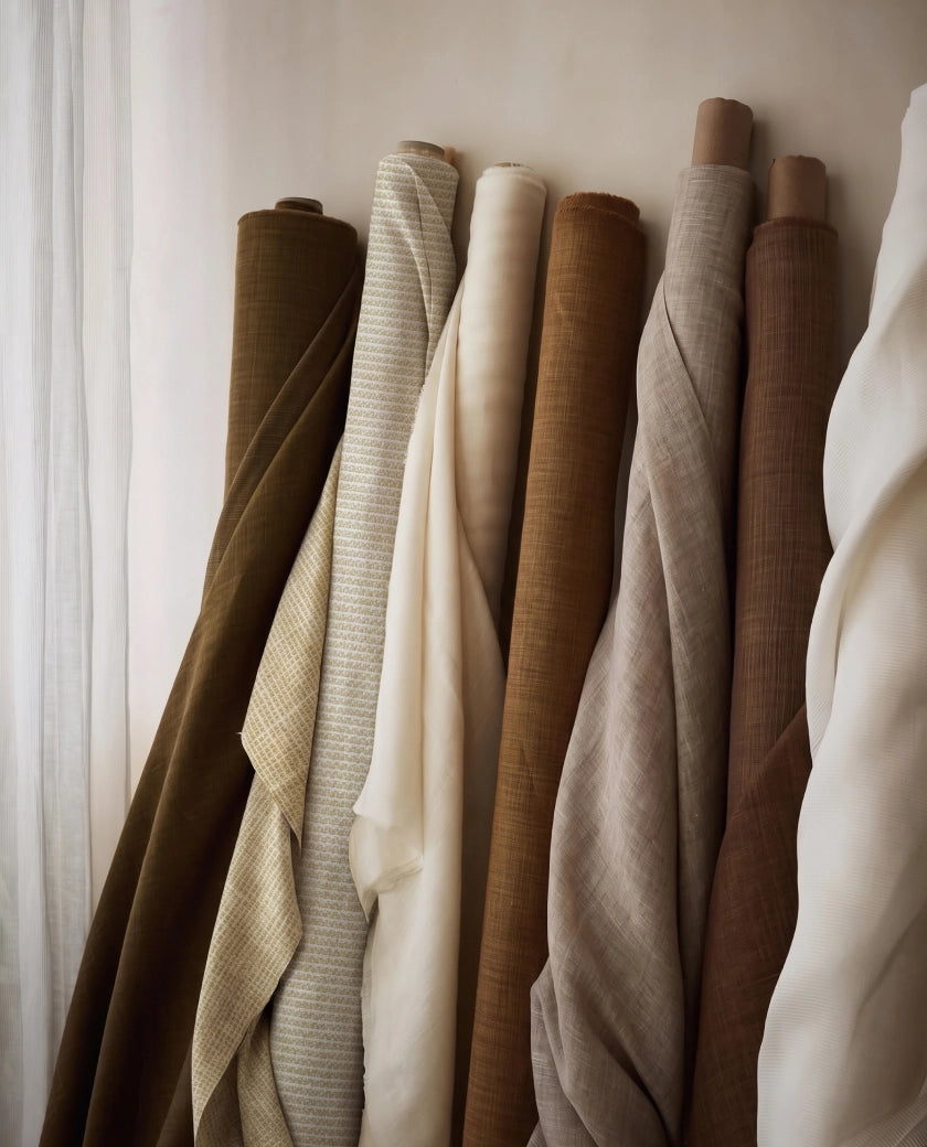 Dyt lot variation batch coordination shown in a clear store content image.