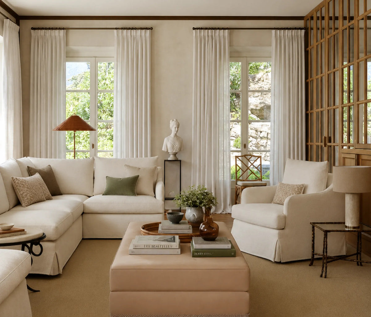 The benefits of a trained drape shown in a clear store content image, in a full product view.